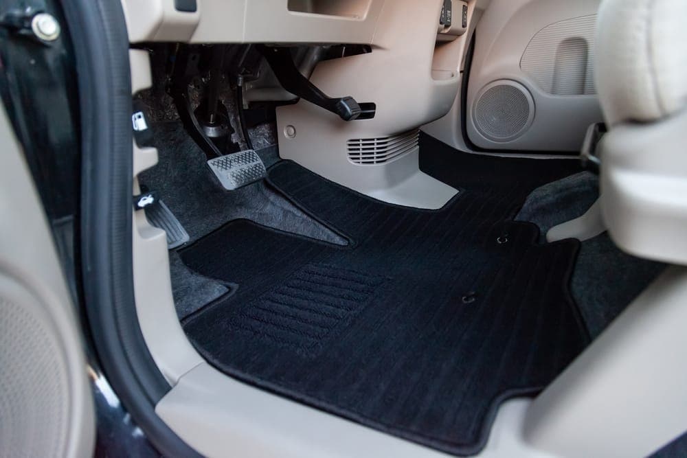 A Guide to Cleaning Interior Floor Mats